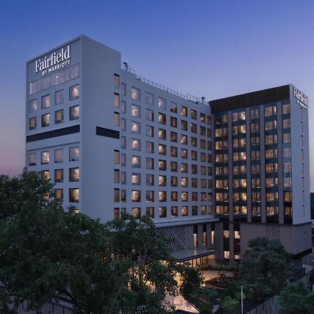 Готель Fairfield By Marriott Mumbai International Airport Екстер'єр фото