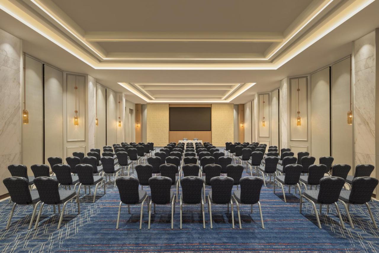 Готель Fairfield By Marriott Mumbai International Airport Екстер'єр фото